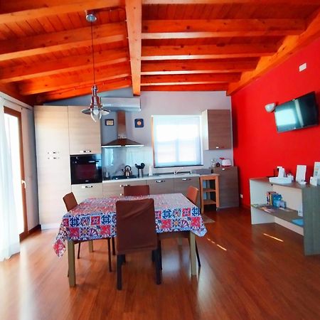 阿奇雷亚莱Casa Del Sol别墅 外观 照片